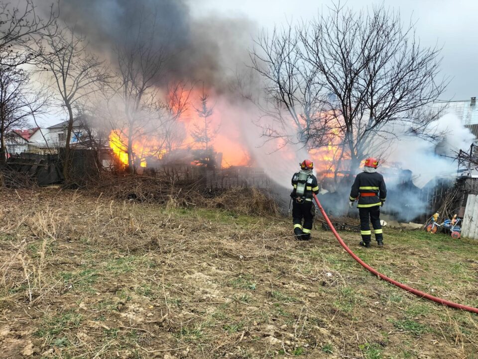 O femeie a suferit un atac de panică în timpul unui incendiu