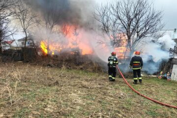 O femeie a suferit un atac de panică în timpul unui incendiu