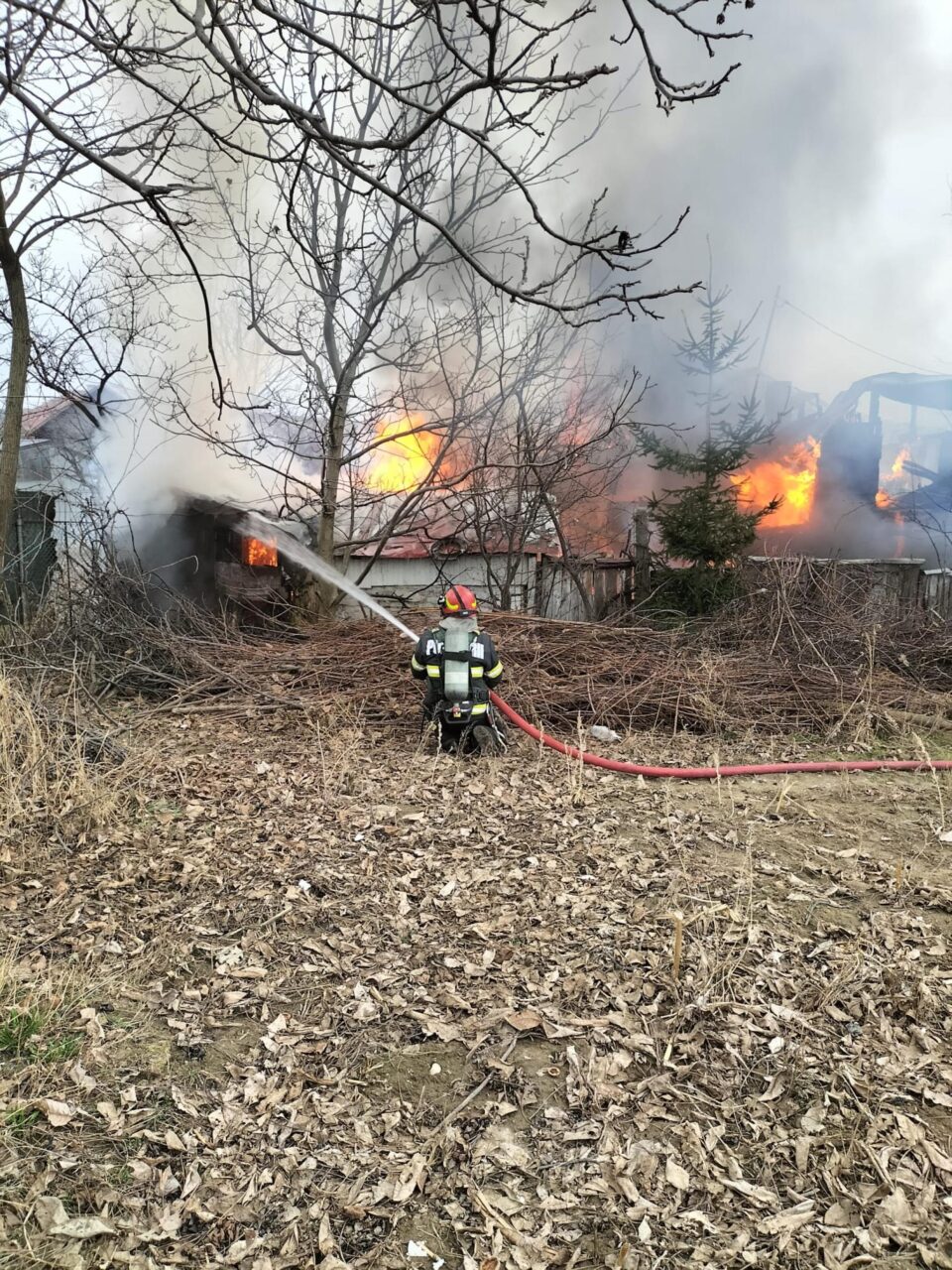 O femeie a suferit un atac de panică în timpul unui incendiu