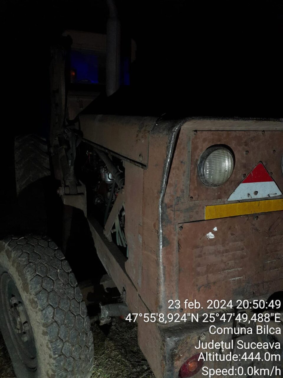 Un utilaj de încărcare și o autobasculantă, confiscate de polițiști