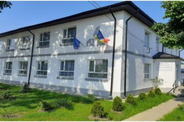Școala Gimnazială „Învățător Vasile Hlihor” din Baia