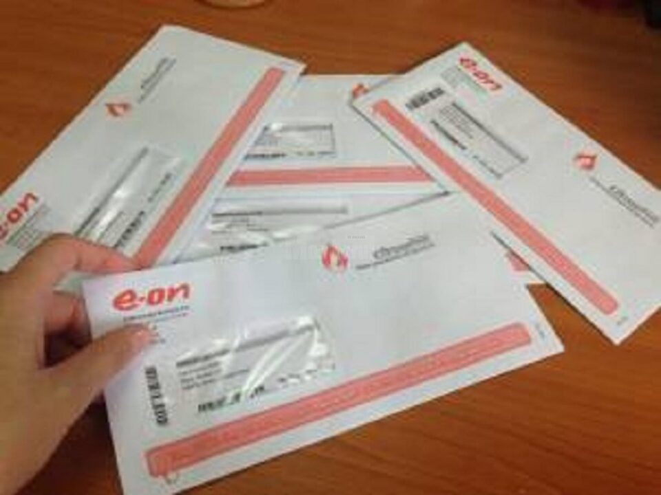 Preavize pentru deconectarea de la energie electrică după ce facturile emise de E.ON nu au mai ajuns la consumatori Preavize pentru deconectarea de la energie electrică după ce facturile emise de E.ON nu au mai ajuns la consumatori