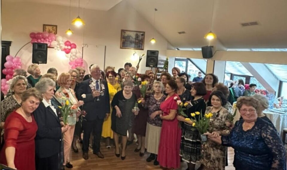 Primarul Sucevei, Ion Lungu, prezent la „Balul Mărțișorului , organizat de Consiliul Județean al Persoanelor Vârstnice Suceava 3