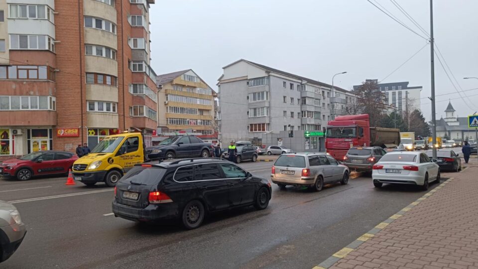 Un bărbat și-a pierdut viața în cartierul Burdujeni după ce a fost lovit de o mașină