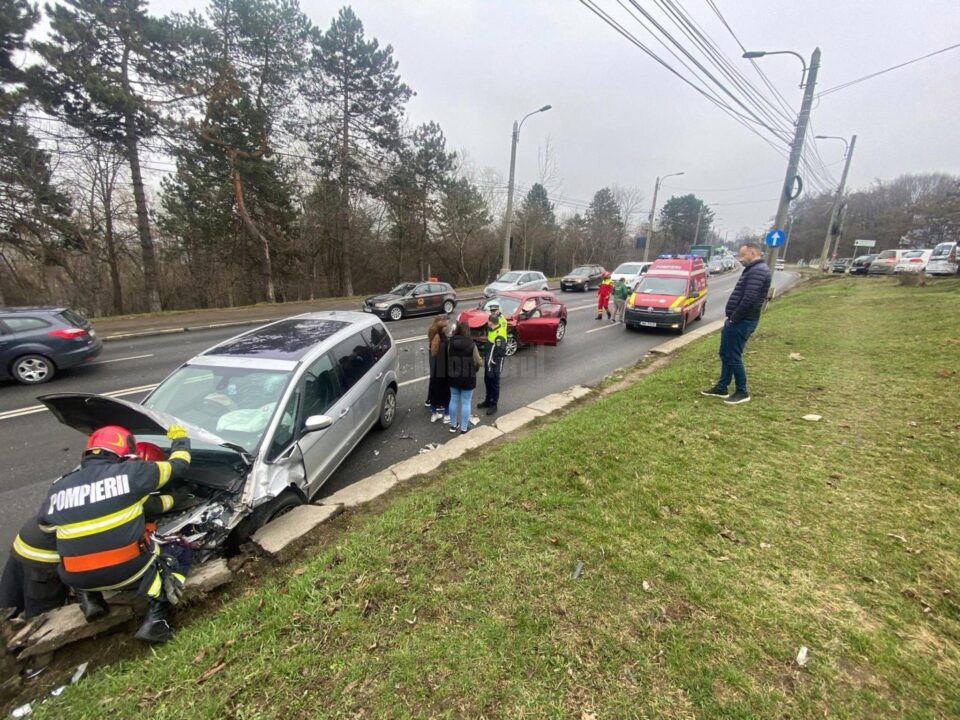 Accident rutier pe Calea Unirii, la Grupul școlar