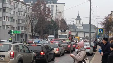 Un fost angajat al Prefecturii Suceava a murit după ce a fost lovit de o mașină în cartierul Burdujeni