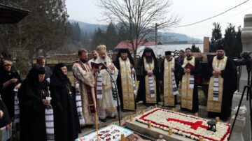 Liturghie arhierească și slujbă de pomenire pentru prima stareță a Mănăstirii Voroneț