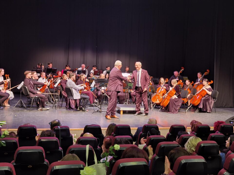 Primarul Ion Lungu a propus ca Orchestra Simfonică Suceava să fie înființată de municipalitate în colaborare cu Colegiul de Artă