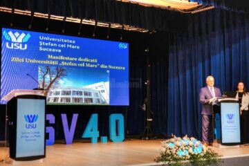 Primarul Ion Lungu a participat la aniversarea a 34 de ani de la înființarea Universității și la investirea noului Rector al Universității sucevene, Mihai Dimian
