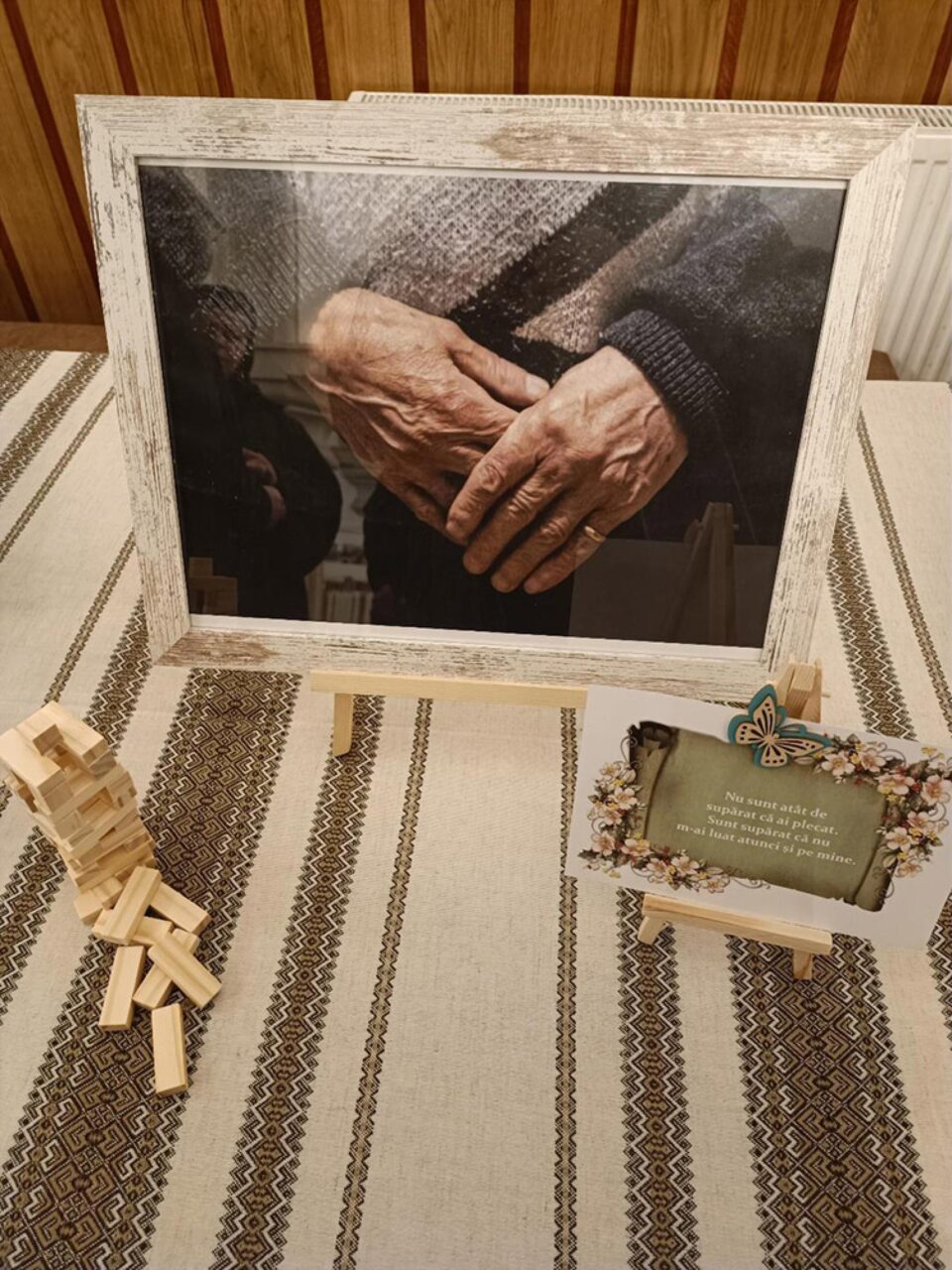 Fotografii, povesti și obiecte care surprind esența, în cadrul expoziției