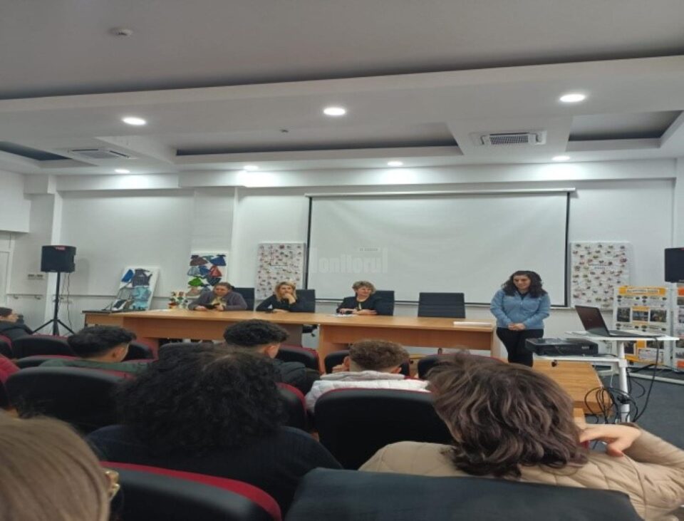 Activități de reducere a abandonului școlar, facilitarea integrării absolvenților pe piața muncii, la Centrul Școlar Gura Humorului Activități de reducere a abandonului școlar, facilitarea integrării absolvenților pe piața muncii, la Centrul Școlar Gura Humorului