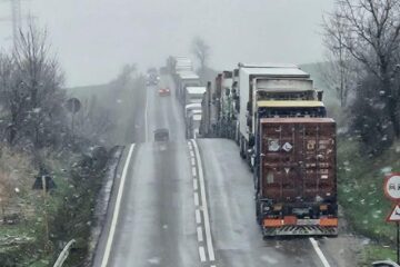 Coada de tiruri. Sursa foto: Facebook DRDP Iași