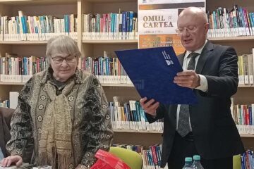 O diploma de excelenta a fost primita de Alexandrina Cernov din partea conducerii USV