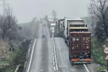 Coada de tiruri. Sursa foto: Facebook DRDP Iași