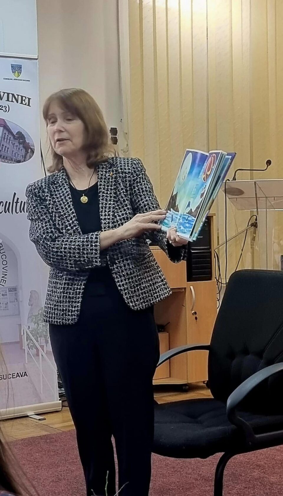 Elevi de la Școala Gimnazială Nr.1 Suceava, la povești cu ambasadorul SUA