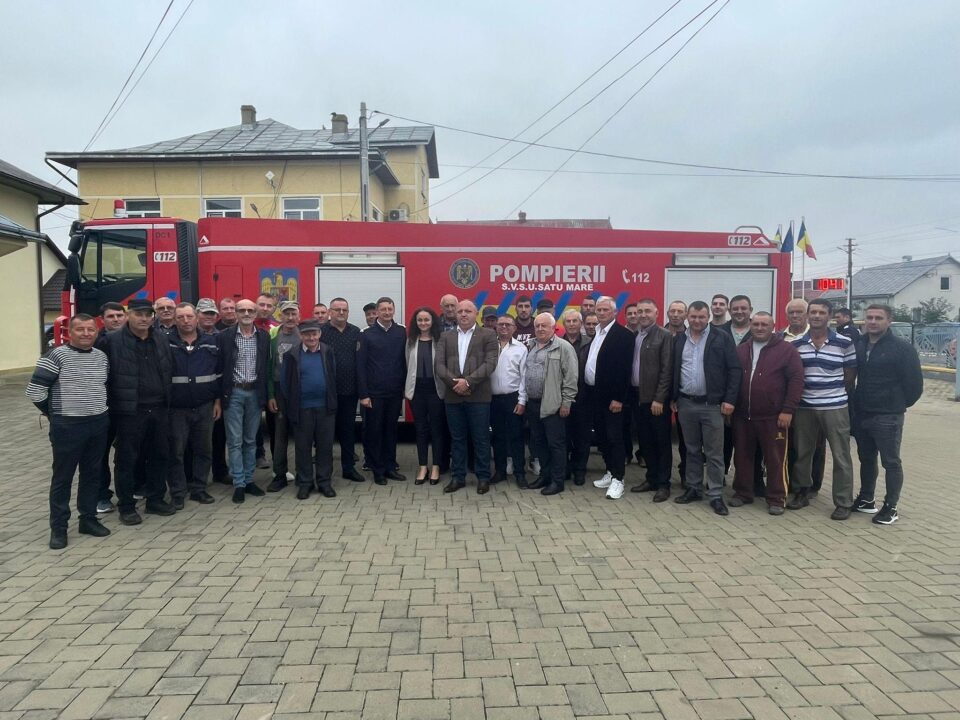 Sprijin vital de la EGGER pentru siguranța comunităților din Satu Mare și Volovăț, dar și localitățile vecine, prin sprijinirea achiziționării de autoutilitare de stingere a incendii