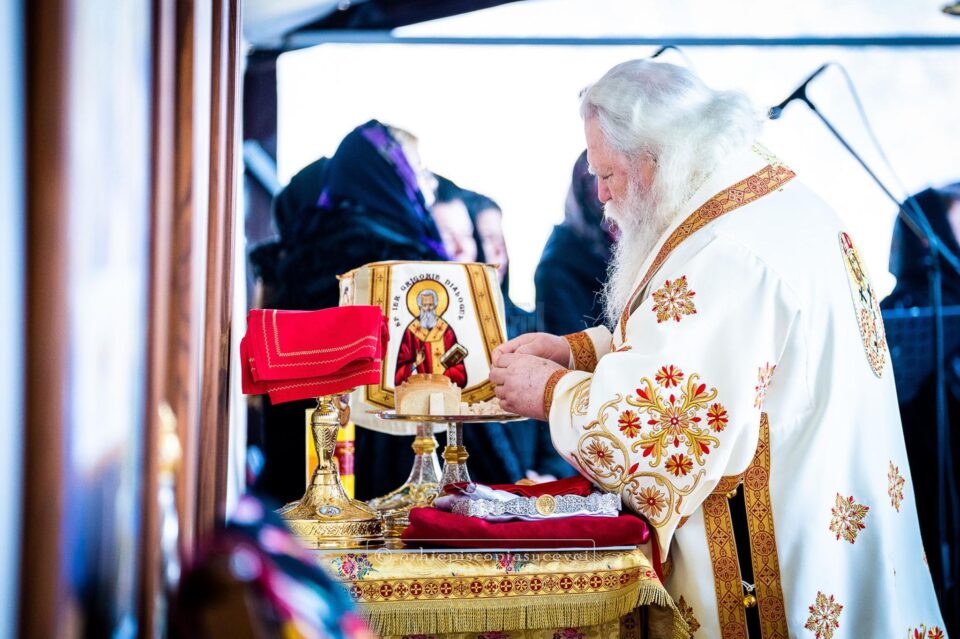 „Unde este comoara ta, acolo va fi și inima ta” – Exegeză la Evanghelia Duminicii Izgonirii lui Adam din Rai „Unde este comoara ta, acolo va fi și inima ta” – Exegeză la Evanghelia Duminicii Izgonirii lui Adam din Rai