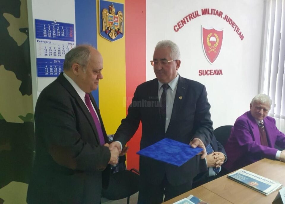 Primarul Sucevei, Ion Lungu, a oferit o ”Diplomă de excelență” Asociației Județene a Cadrelor Militare în Rezervă și Retragere - Fliliala Suceava ”Petru I Mușat”