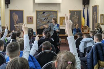 Ambasadoarea SUA în România s-a aflat în Suceava în prima sa vizită oficială în acest județ