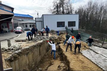 Alunecările de teren de pe versantul Zamca au creat o falie cu o adâncime de 10 metri, pe o suprafață de 20 de ari, în perimetrul Liceului Teoretic Filadelfia