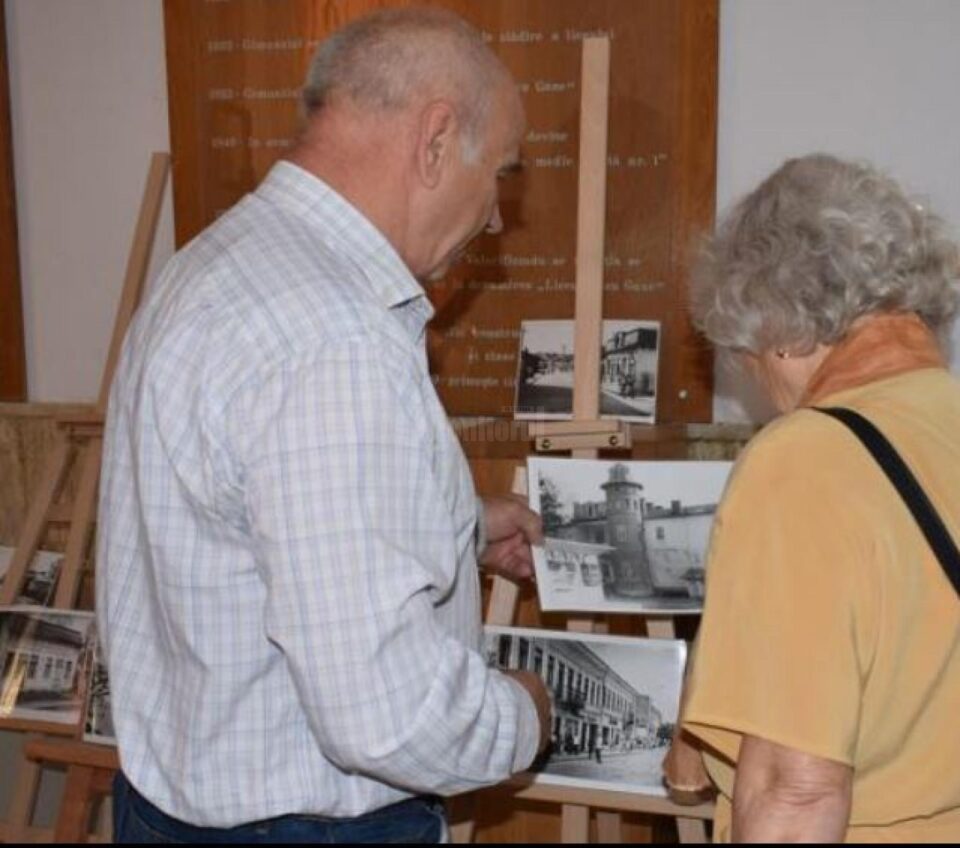 „Amintiri în alb și negru”, călătorie prin istoria vizuală a Fălticeniului, expoziție realizată de fotograful Marinel Dănilă