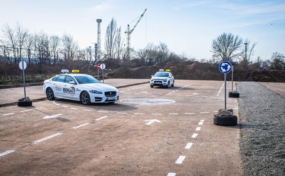 Școala de șoferi BGD introduce poligonul auto în județul Suceava