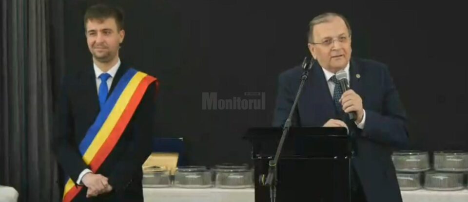 Președintele CJ Suceava, Gheorghe Flutur, și primarul orașului Salcea, Ezekiel Belțic