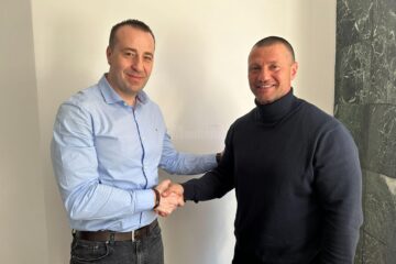 Sorin Mihalescul, care s-a alăturat echipei lui Lucian Harșovschi, are 43 de ani și se va ocupa de partea de voluntariat și acțiuni civice, având foarte multă experiență în domeniu