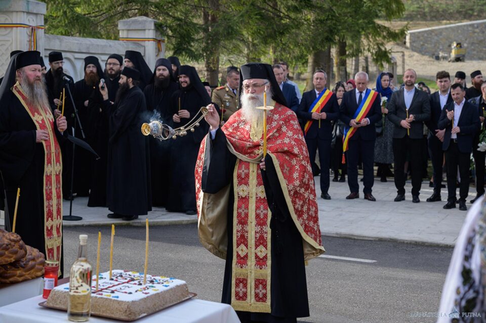 Comemorarea românilor uciși în Masacrul de la Fântâna Albă, 1 aprilie 2024, Mănăstirea Putna Comemorarea românilor uciși în Masacrul de la Fântâna Albă, 1 aprilie 2024, Mănăstirea Putna