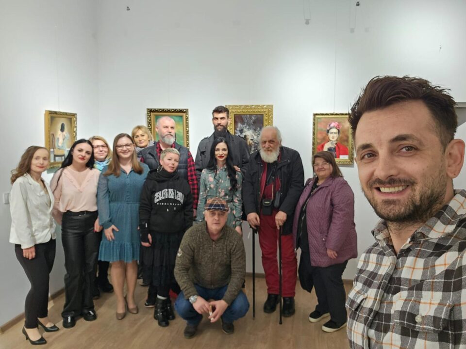 Artista Adina Cimpoeș din Vatra Dornei a expus la Galeria „Valer Suciu” din Turda