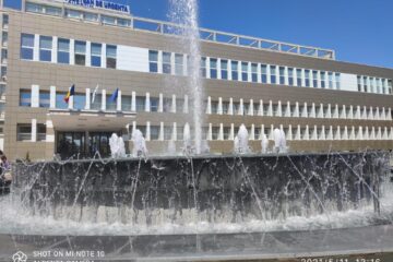 Spitalul Clinic Suceava, somat să plătească drepturi de autor pentru muzica ambientală de la fântâna arteziană și din sala de așteptare