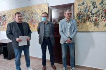 Expoziția „Obiectul”, realizată de Iulian Copăcel și curatoriată de Alexandru Ovidiu Vintilă, poate fi vizitată la Biblioteca Bucovinei