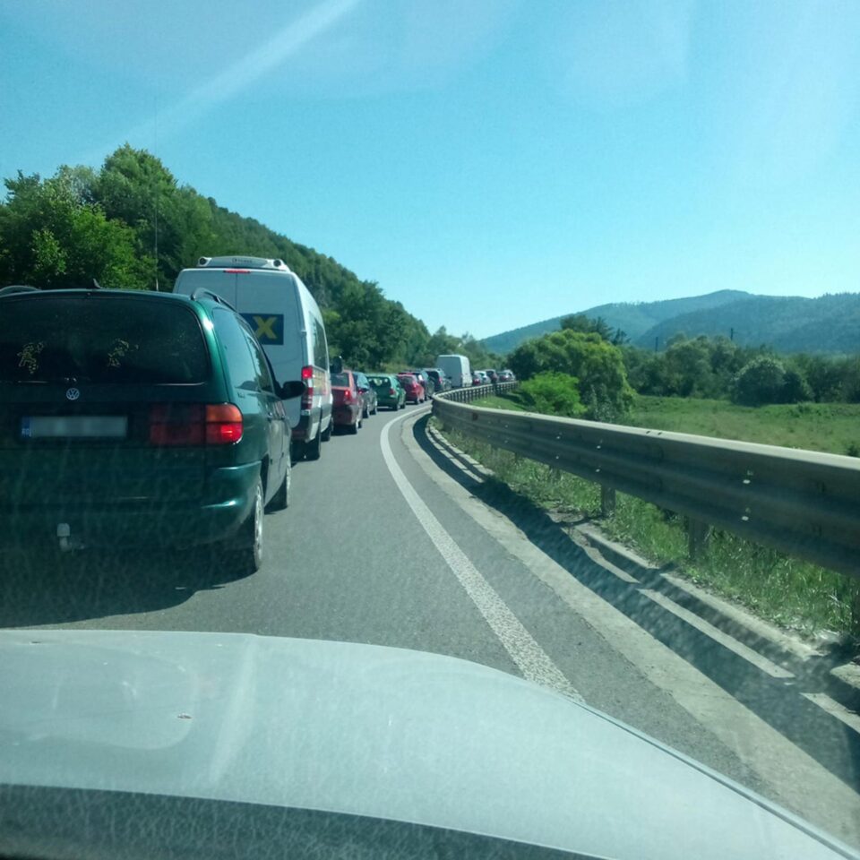 Gheorghe Șoldan subliniază că acest proiect va contribui semnificativ la reducerea cozilor infernale de pe DN 17, de la Frasin la Gura Humorului Gheorghe Șoldan subliniază că acest proiect va contribui semnificativ la reducerea cozilor infernale de pe DN 17, de la Frasin la Gura Humorului