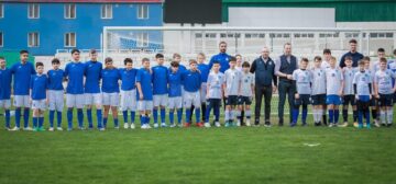 Lucian Harșovschi cu tinerii fotbaliști