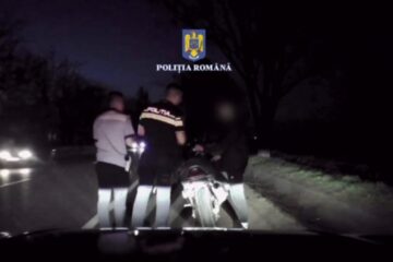 Un tânăr sucevean pe motocicletă a făcut curse de urmărire cu poliția, pe E 85