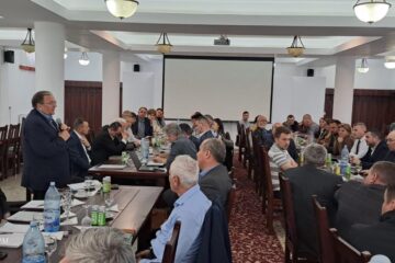 Flutur și reprezentanții Arhiepiscopiei Sucevei și Rădăuților s-au întâlnit cu liderii grupurilor de acțiune locală