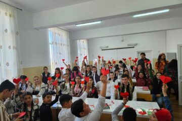 Elevi ai Școlii Gimnaziale Nr. 1 Suceava, în vizită la Școala Gimnazială Gulia