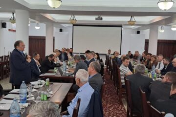 Flutur și reprezentanții Arhiepiscopiei Sucevei și Rădăuților s-au întâlnit cu liderii grupurilor de acțiune locală