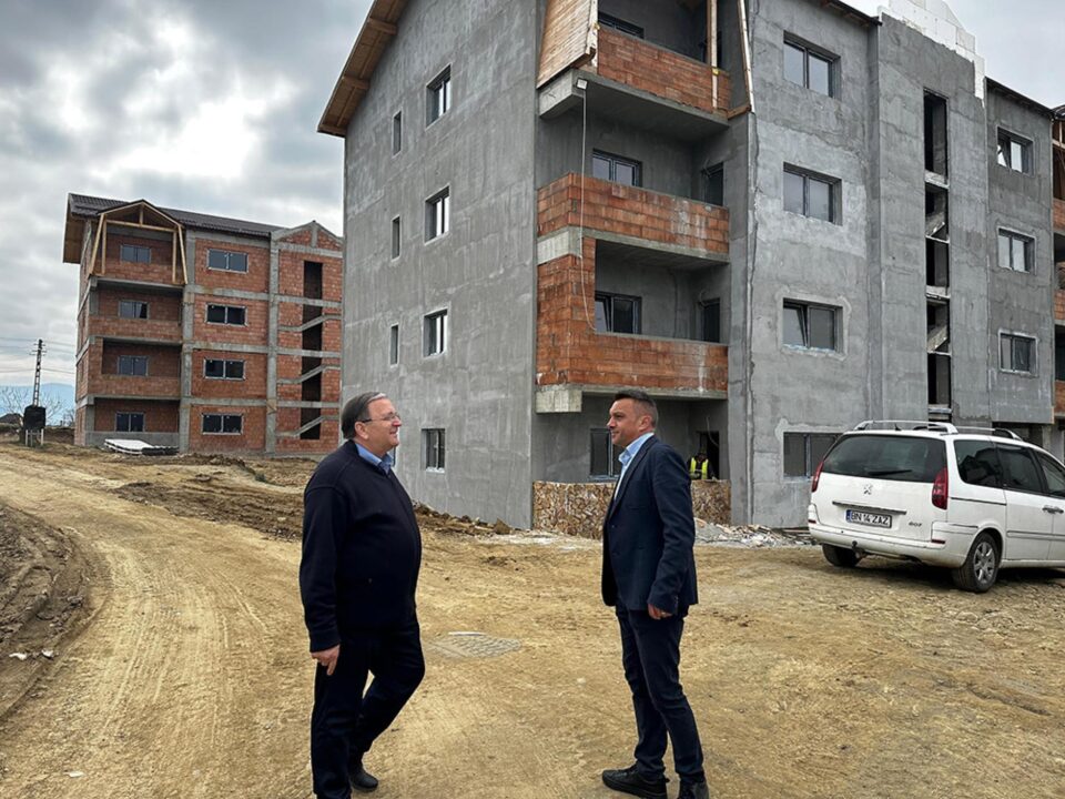 Gheorghe Flutur și viceprimarul din Vatra Dornei, Marius Rîpan, candidatul PNL pentru primăria acestui municipiu