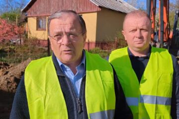 Președintele CJ Suceava, Gheorghe Flutur, și candidatul PNL pentru Primăria Șcheia, consilierul local Alin Rusu