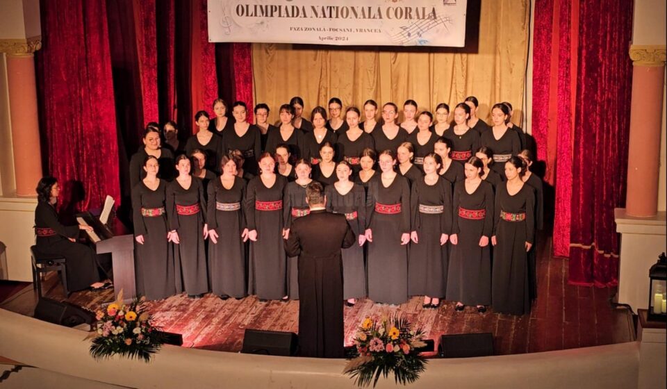 Corala de fete „Ciprian Porumbescu”, de la Colegiul Național „Ștefan cel Mare” din Suceava