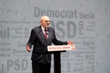 Candidatul PSD pentru Primăria Suceava, economistul Vasile Rîmbu. Foto artistul.studio