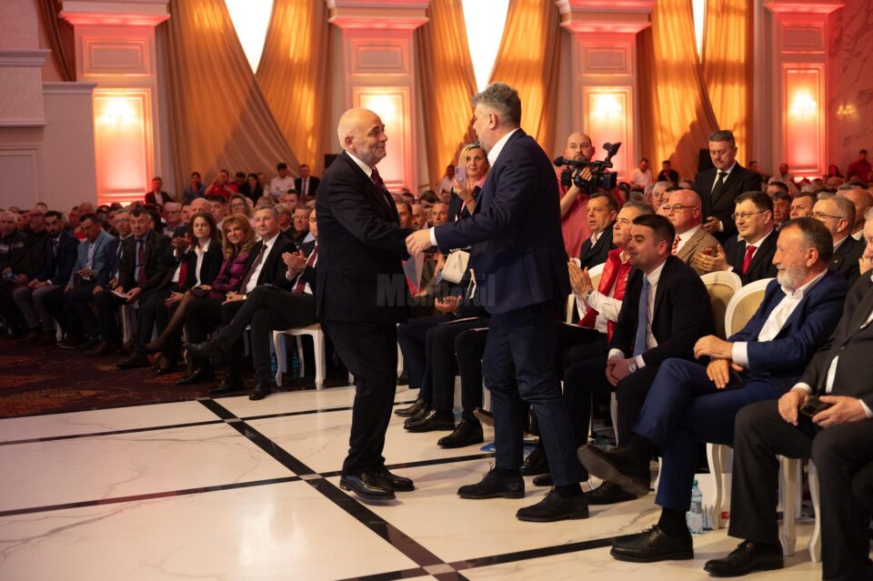Candidatul PSD pentru Primăria Suceava, economistul Vasile Rîmbu. Foto artistul.studio
