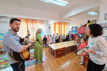 „Educatoare pentru o zi” – proiect pilot implementat la Grădinița Obcini