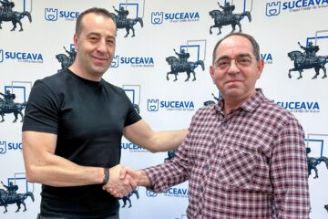 „Bine ai venit în echipă, Vali! Suceava întinerește! Și nu vorbim de vârstă, ci de atitudine”, i-a transmis Lucian Harșovschi lui Valerică Gherasim