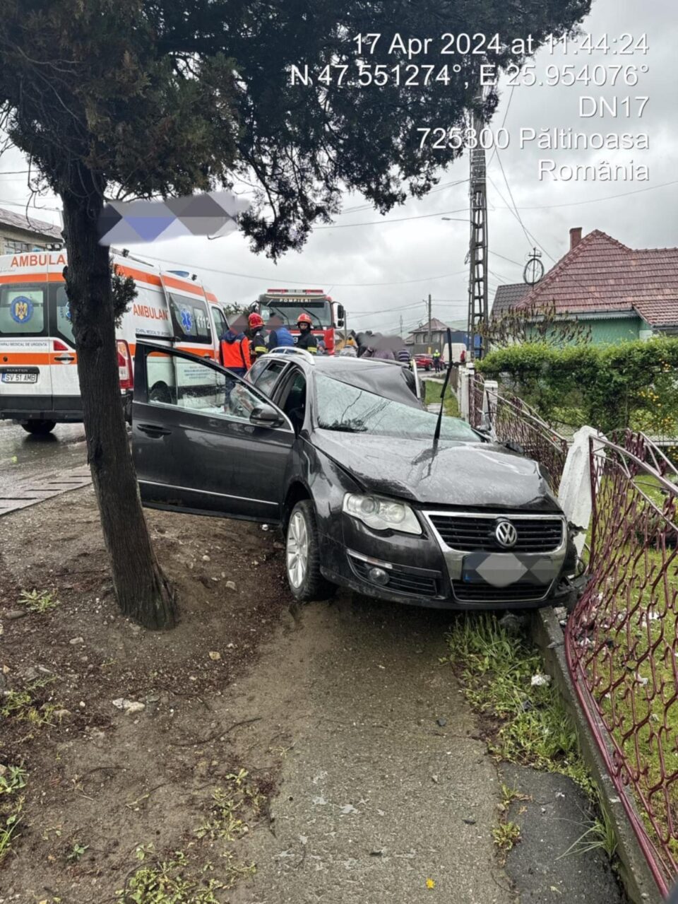 Doi răniți în urma unui accident dintre un tir și un autoturism