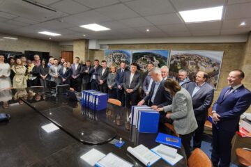 Lucian Harșovschi și echipa sa au depus primii candidaturile pentru funcția de primar al Sucevei, dar și pentru Consiliul Local