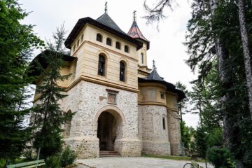 Moaștele Sfântului Mare Mucenic Ioan cel Nou vor fi duse în procesiune la Mănăstirea Mirăuți