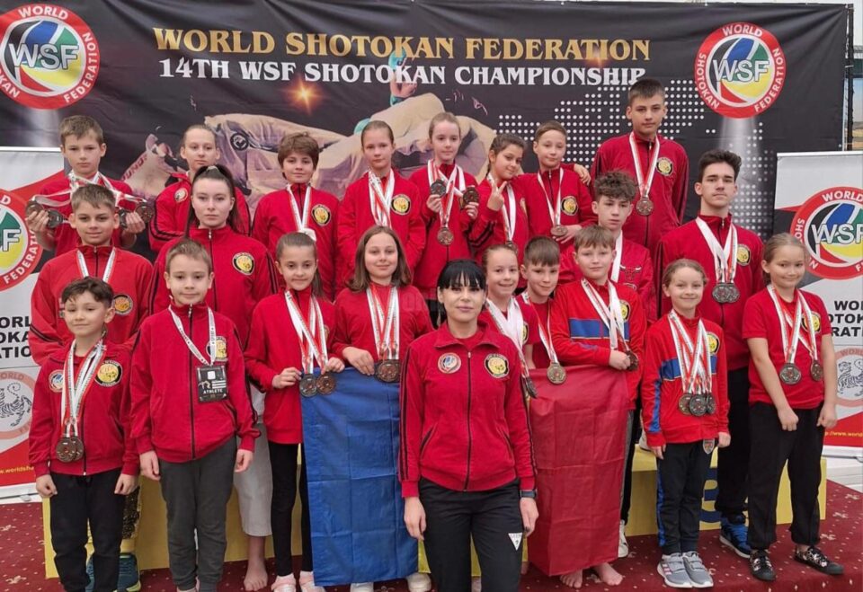 Sportivii de la Clubul de Karate Kita au reprezentat cu succes România la Mondialele de Shotokan Sportivii de la Clubul de Karate Kita au reprezentat cu succes România la Mondialele de Shotokan