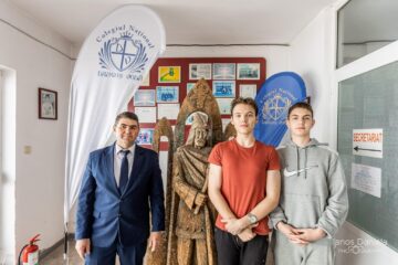 Elevii alaturi de prof Toader Mihai Piticar